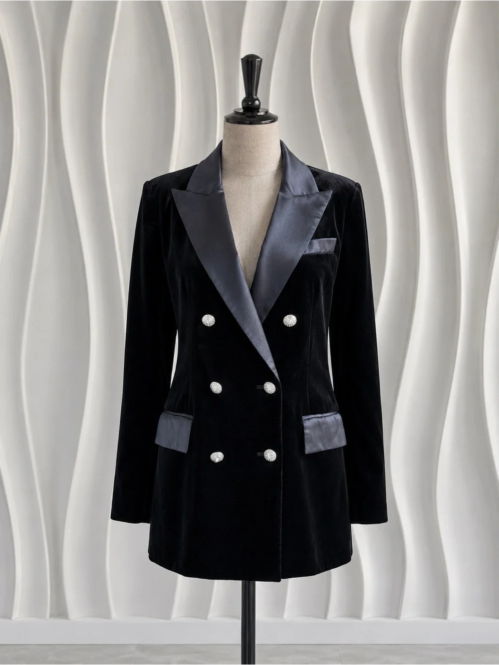 Bloomingdale's Black Velvet Double-Breasted Blazer with Satin Trim - Picture 1 of 12